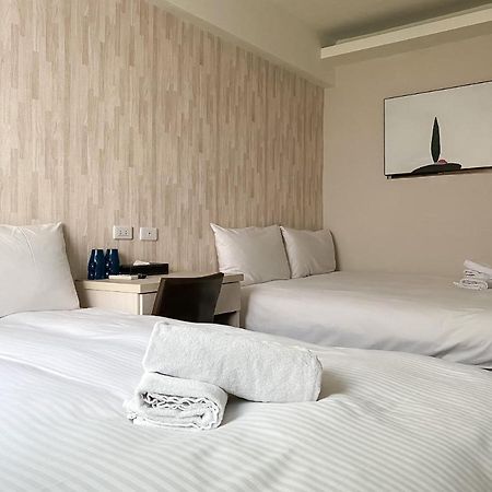 Fengjia Sleep Hotel Тайджун Екстериор снимка