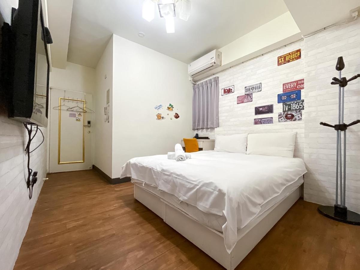Fengjia Sleep Hotel Тайджун Екстериор снимка