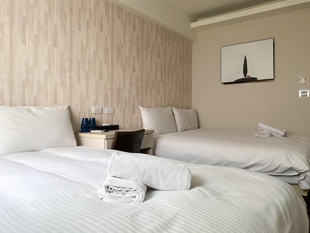 Fengjia Sleep Hotel Тайджун Екстериор снимка